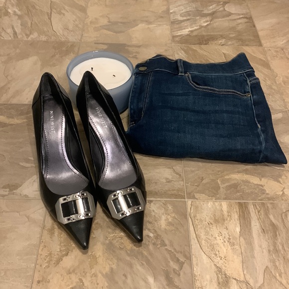 Nine West Shoes - Vintage Nine West Black Heel with Silver Buckle Detailing.